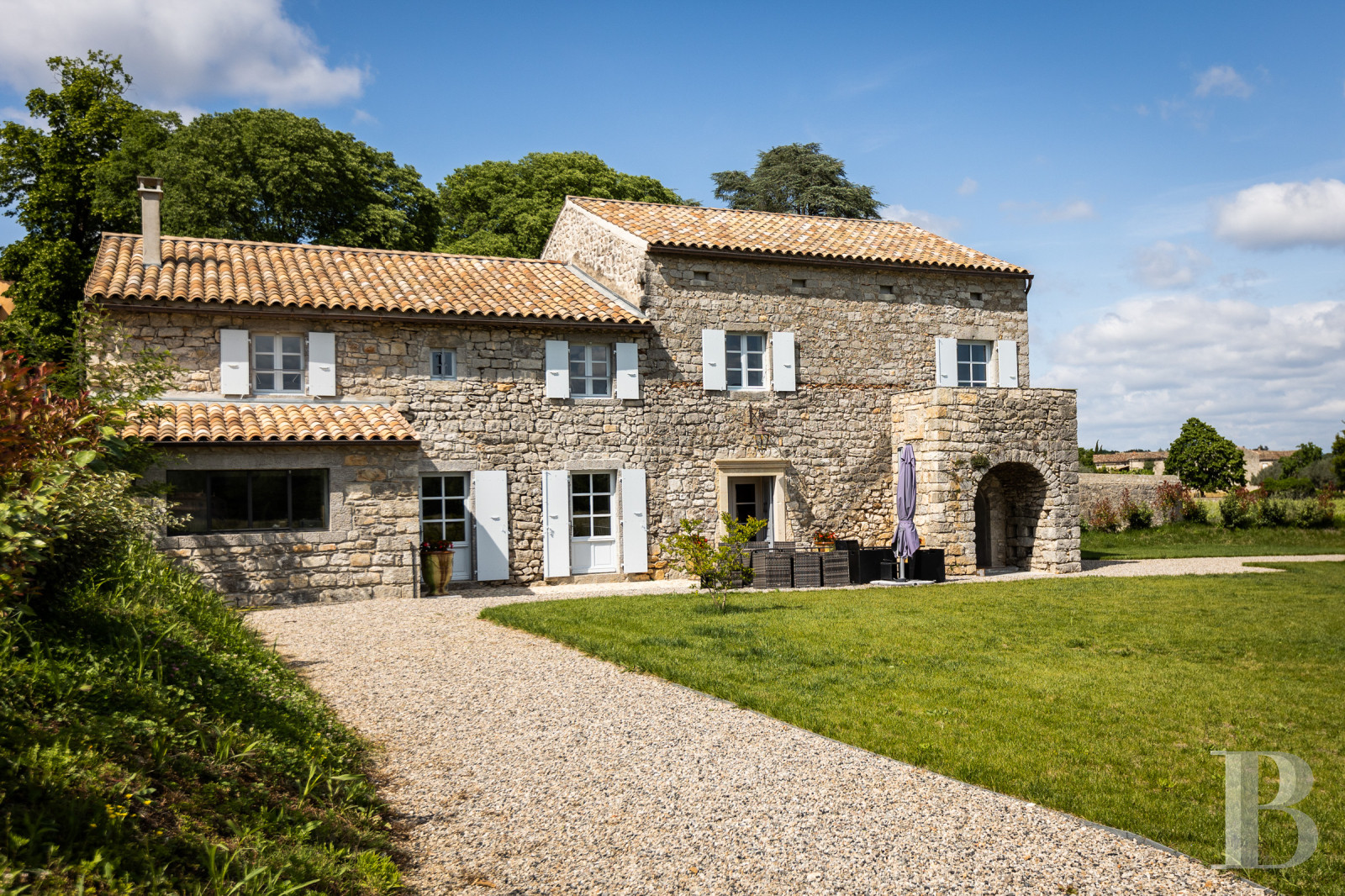 En Ardèche, à Saint-Alban-Auriolles, une ancienne ferme du 17e siècle à l’ombre d’un château - photo  n°21